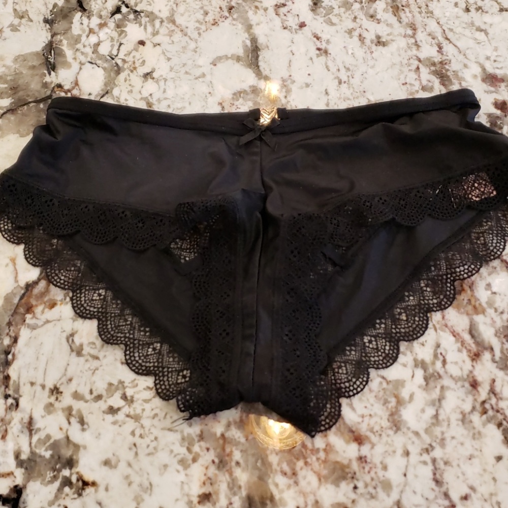 Victoria's Secret Very Sexy Cheeky